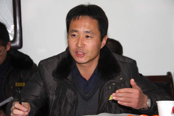 副礦長、總工程師岳東在會上講話