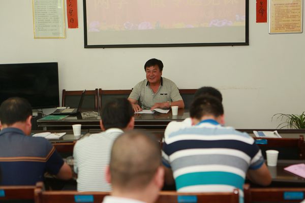 基層區(qū)隊(duì)深入開(kāi)展黨紀(jì)條規(guī)學(xué)習(xí)活動(dòng)