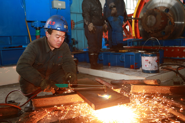 精心加工設(shè)備配件